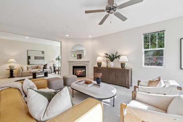 $1,295,000 | 14 Canyon Green Loop, Novato, CA 94947