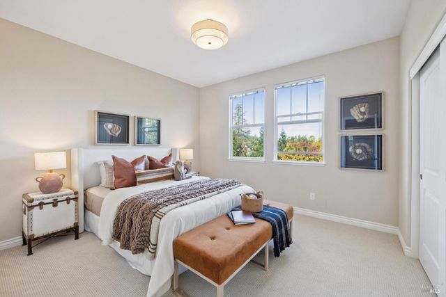 $1,295,000 | 14 Canyon Green Loop, Novato, CA 94947