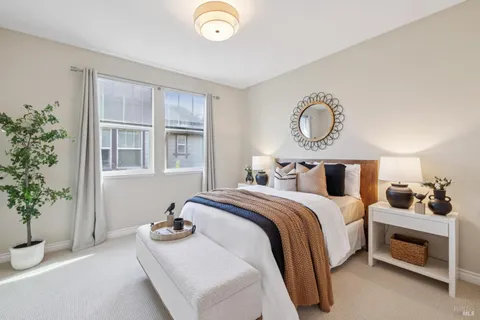 $1,295,000 | 14 Canyon Green Loop, Novato, CA 94947