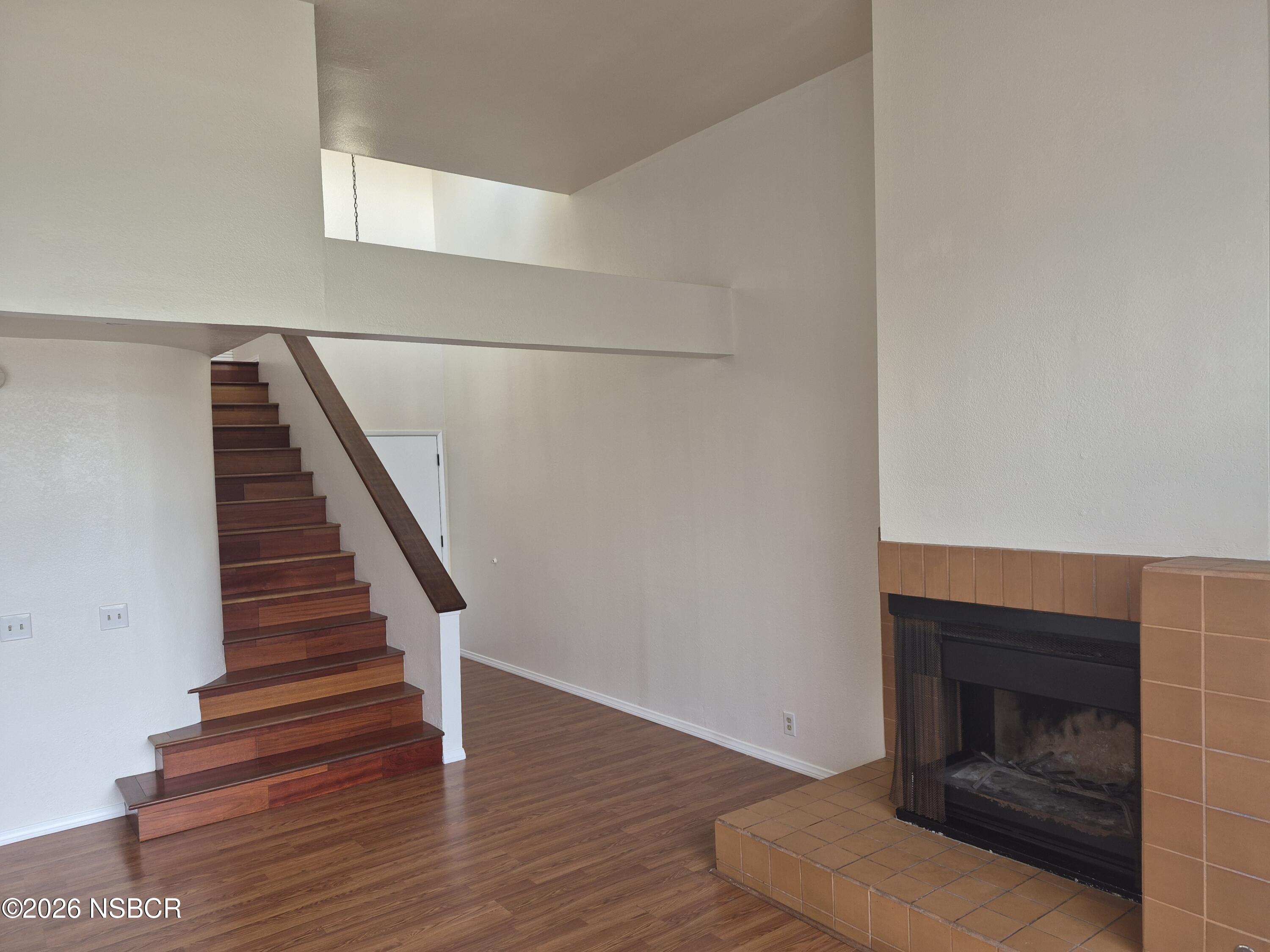 307 North M Street Lompoc, CA 93436 - Photo 4 of 25 307 N M St.. #6