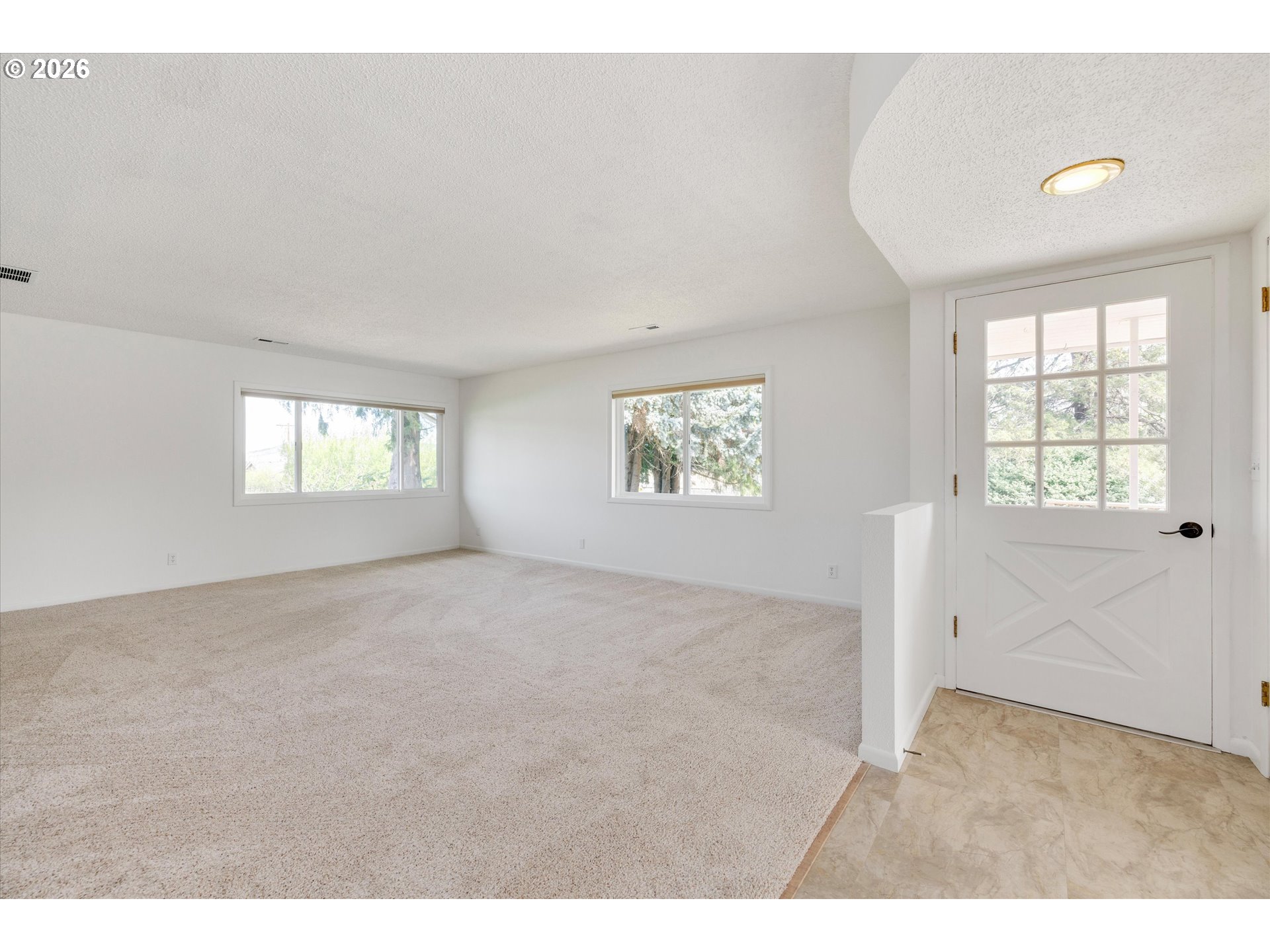 870 Hobbs Road Hood River, OR 97031 - Photo 17 of 48 Entrance/Foyer