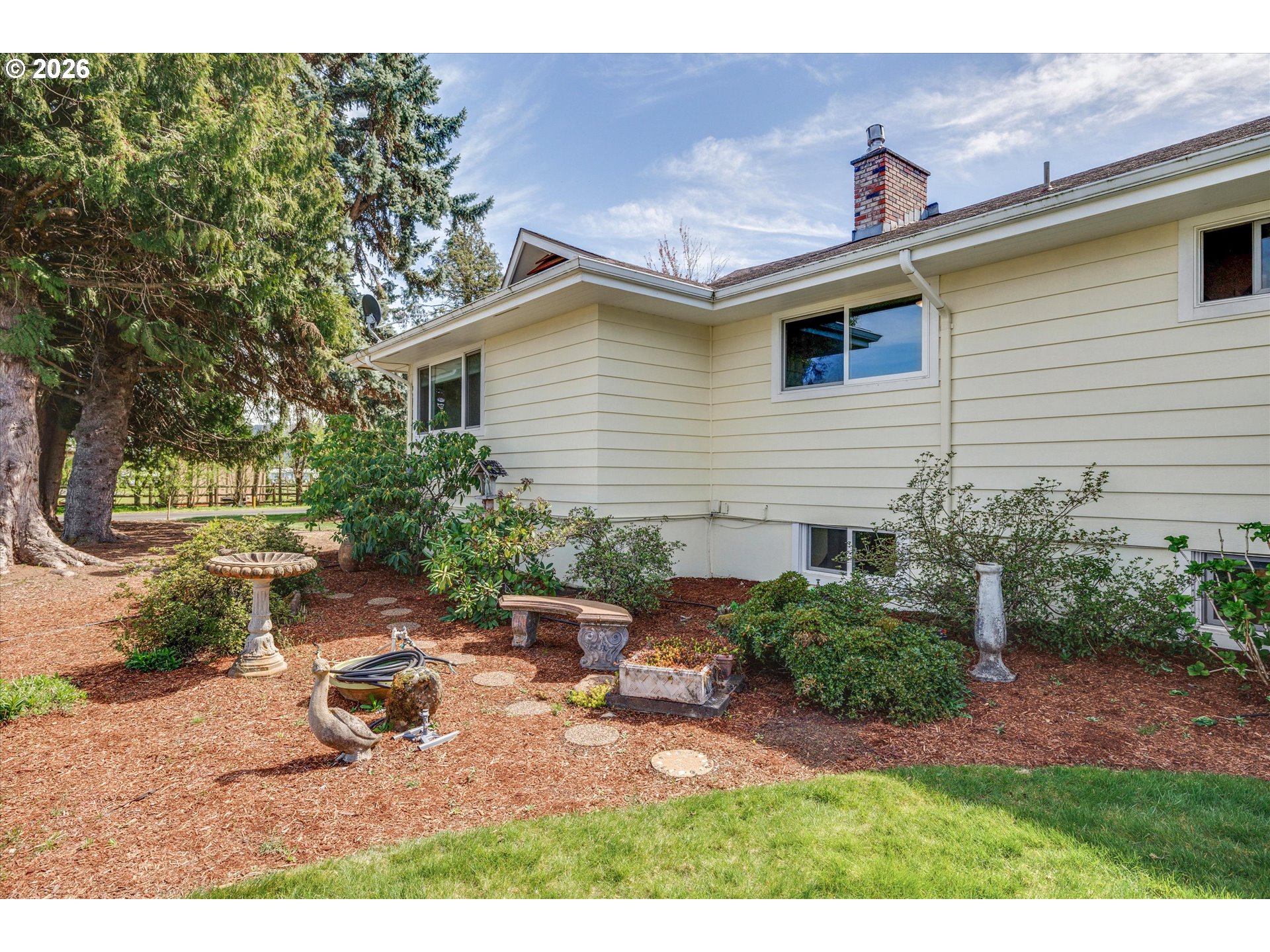 870 Hobbs Road Hood River, OR 97031 - Photo 6 of 48 Exterior