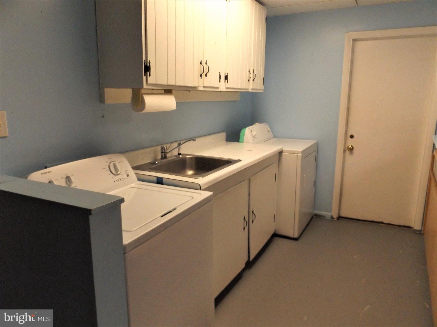 112 River Road Wilmington, DE 19809 - Photo 19 of 24 Laundry Room