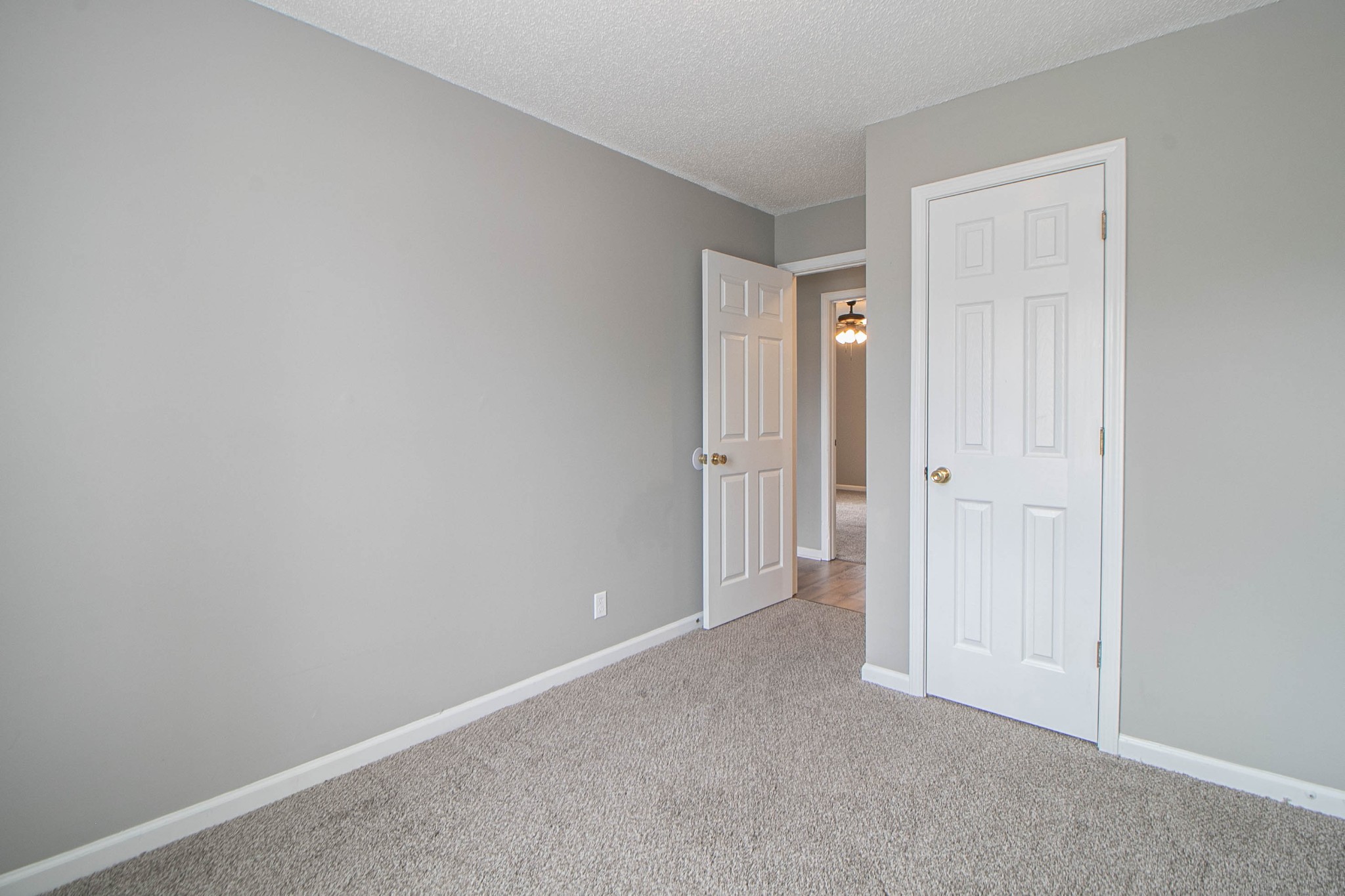 1913 Timberline Circle Oak Grove, KY 42262 - Photo 14 of 25 a view of an empty room with closet area