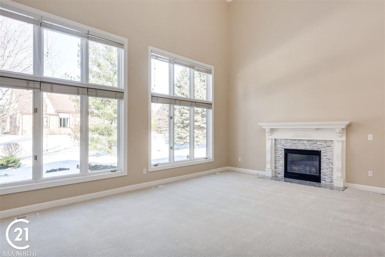 1903 Blue Grass Drive Rochester, MI 48306 - Photo 19 of 43 31315025-18.JPG