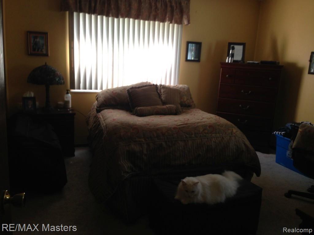 13733 Grafton Road Carleton, MI 48117 - Photo 9 of 10 IMG_0333.jpg
