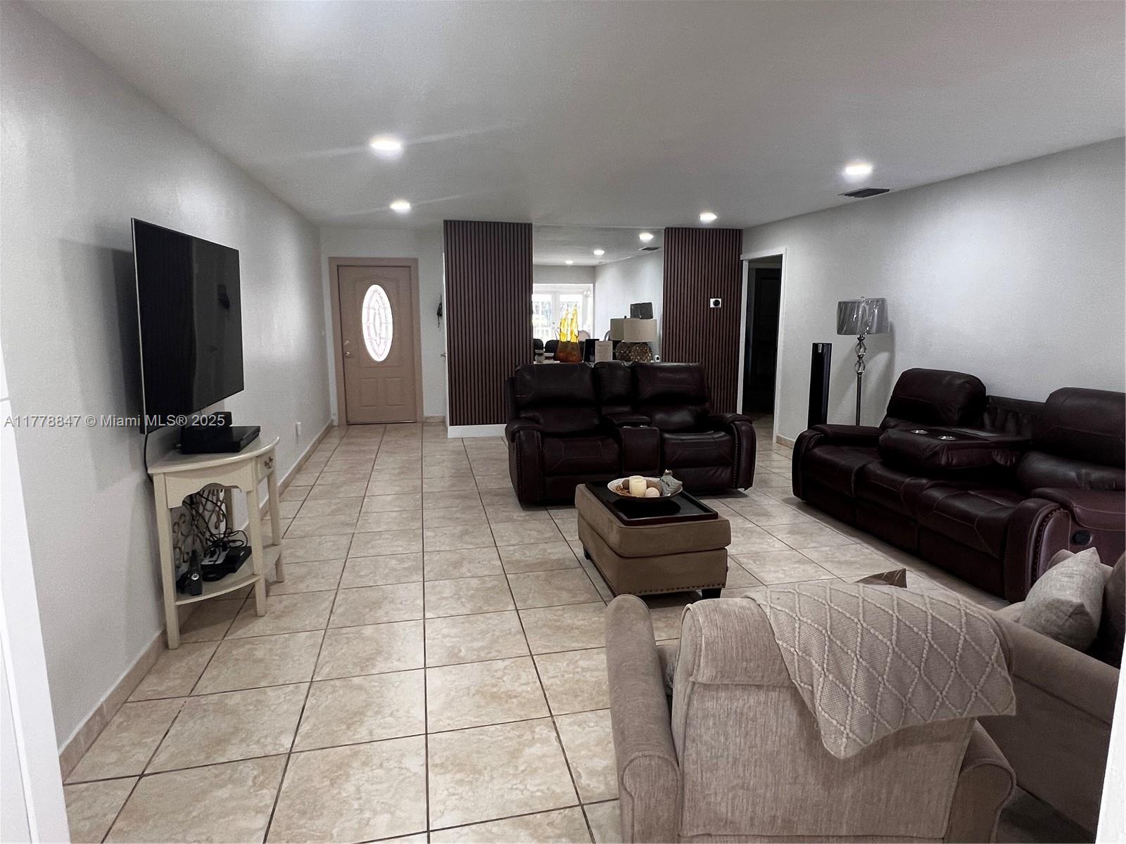 6936 Holly Road Miami Lakes, FL 33014 - Photo 10 of 43 LED Lighting/Custom wall decor.
