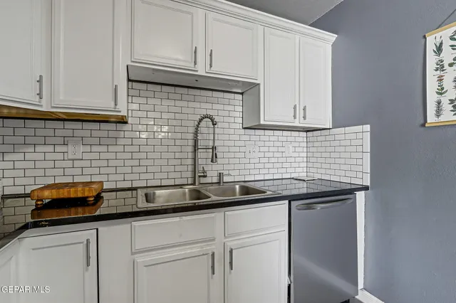 $168,000 | 1800 North Stanton Street, Unit 204, El Paso, TX 79902