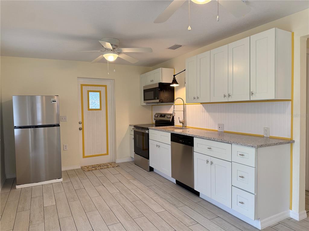 302 Adele Street Edgewater, FL 32132 - Photo 10 of 37