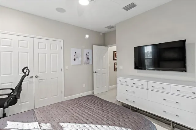 $5,000 | 4580 Shoreleaf Loop, Valrico, FL 33596