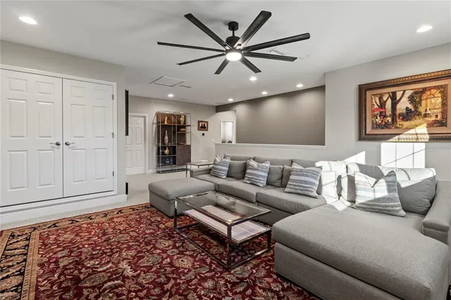 $5,000 | 4580 Shoreleaf Loop, Valrico, FL 33596