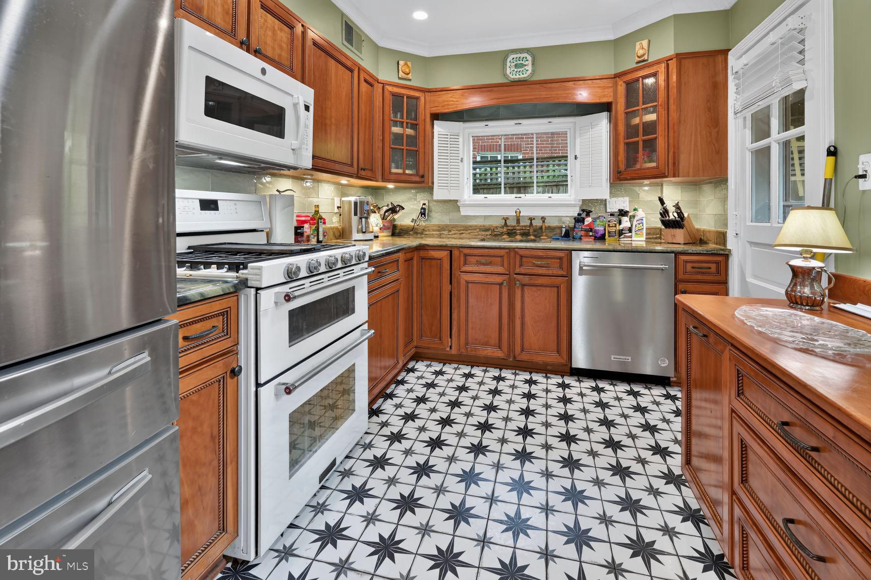 1670 Primrose Road Northwest Washington, DC 20012 - Photo 7 of 24 Gallery Image 7
