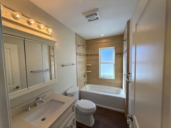 $3,475 | 14 Chapel Street, Unit 1, Norwood, MA 02062