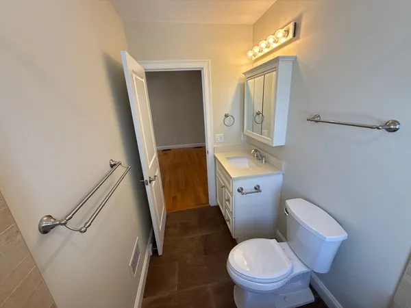 $3,475 | 14 Chapel Street, Unit 1, Norwood, MA 02062