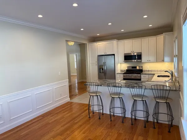 $3,475 | 14 Chapel Street, Unit 1, Norwood, MA 02062