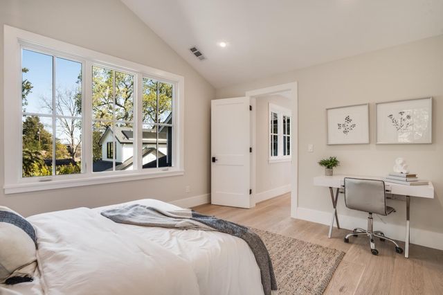 $5,300,000 | 2721 Clifford Avenue, San Carlos, CA 94070