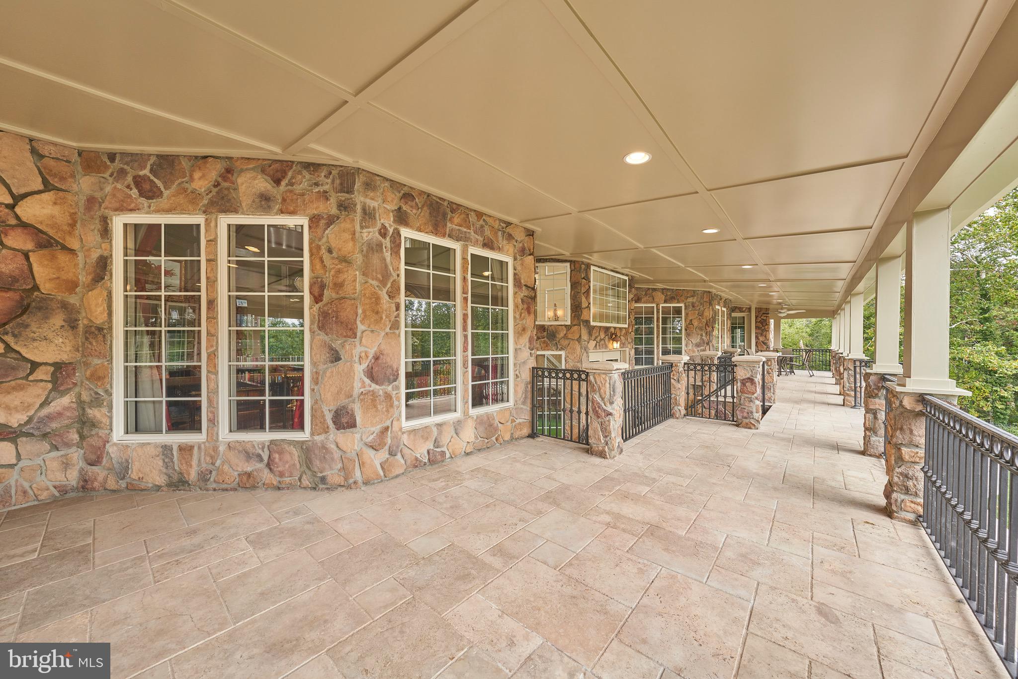 11705 Sugarland Road Herndon, VA 20170 - Photo 103 of 123