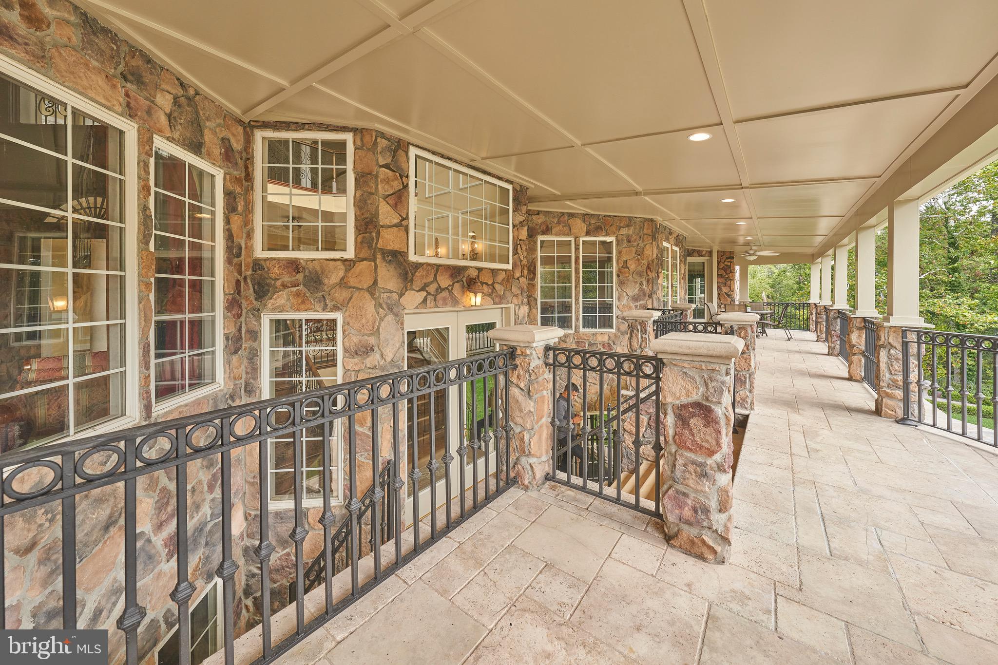 11705 Sugarland Road Herndon, VA 20170 - Photo 104 of 123