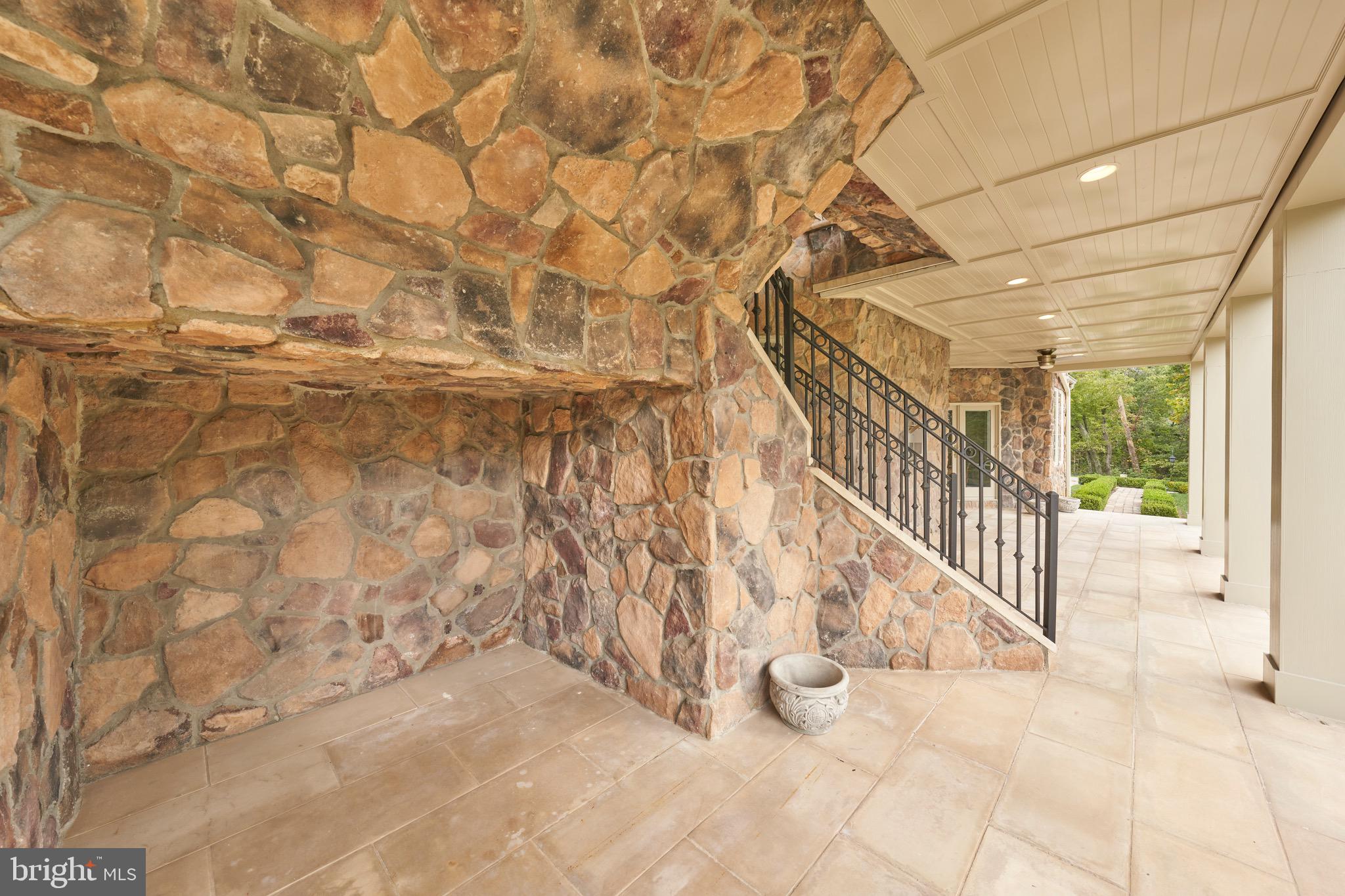11705 Sugarland Road Herndon, VA 20170 - Photo 112 of 123