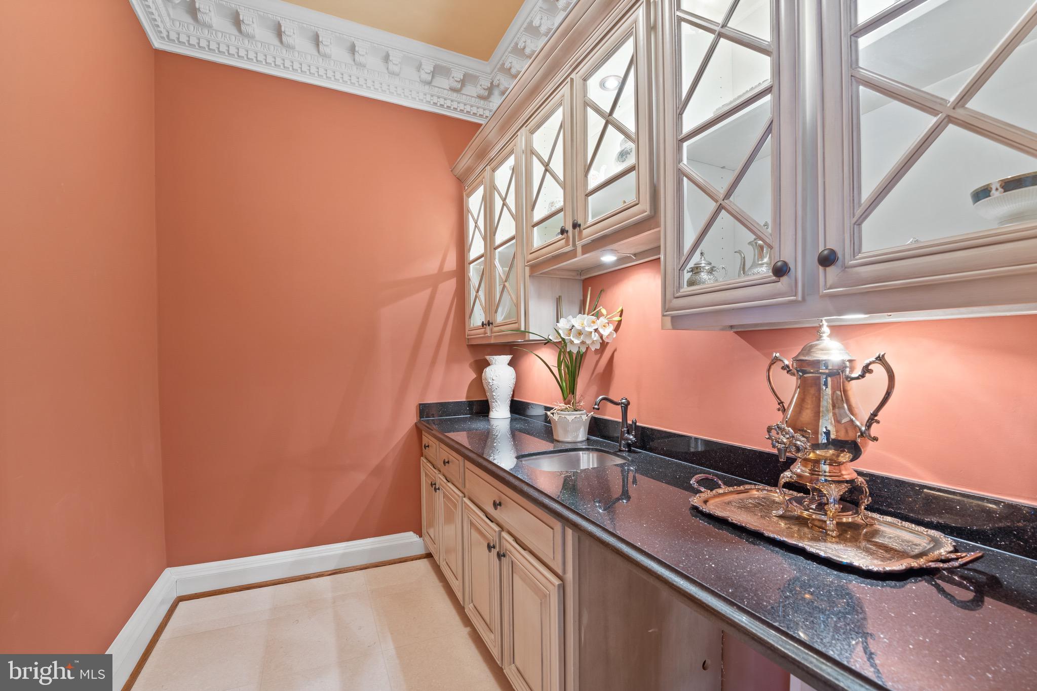 11705 Sugarland Road Herndon, VA 20170 - Photo 24 of 123