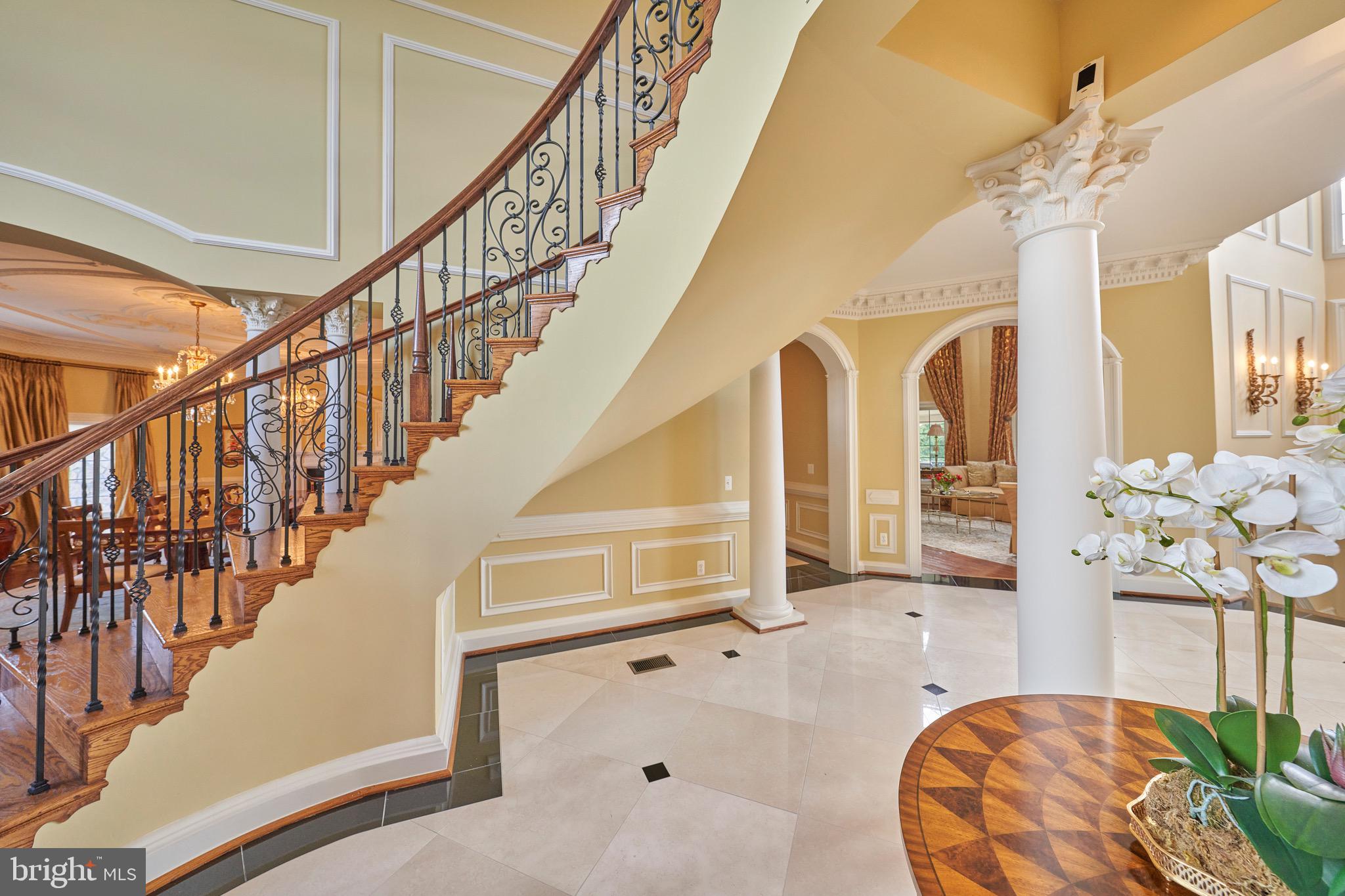 11705 Sugarland Road Herndon, VA 20170 - Photo 4 of 123
