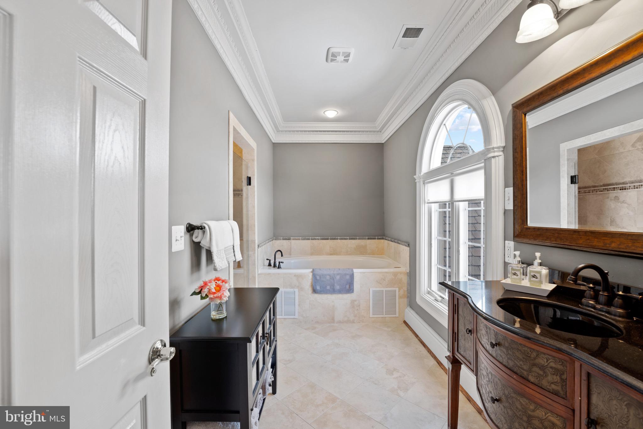 11705 Sugarland Road Herndon, VA 20170 - Photo 71 of 123