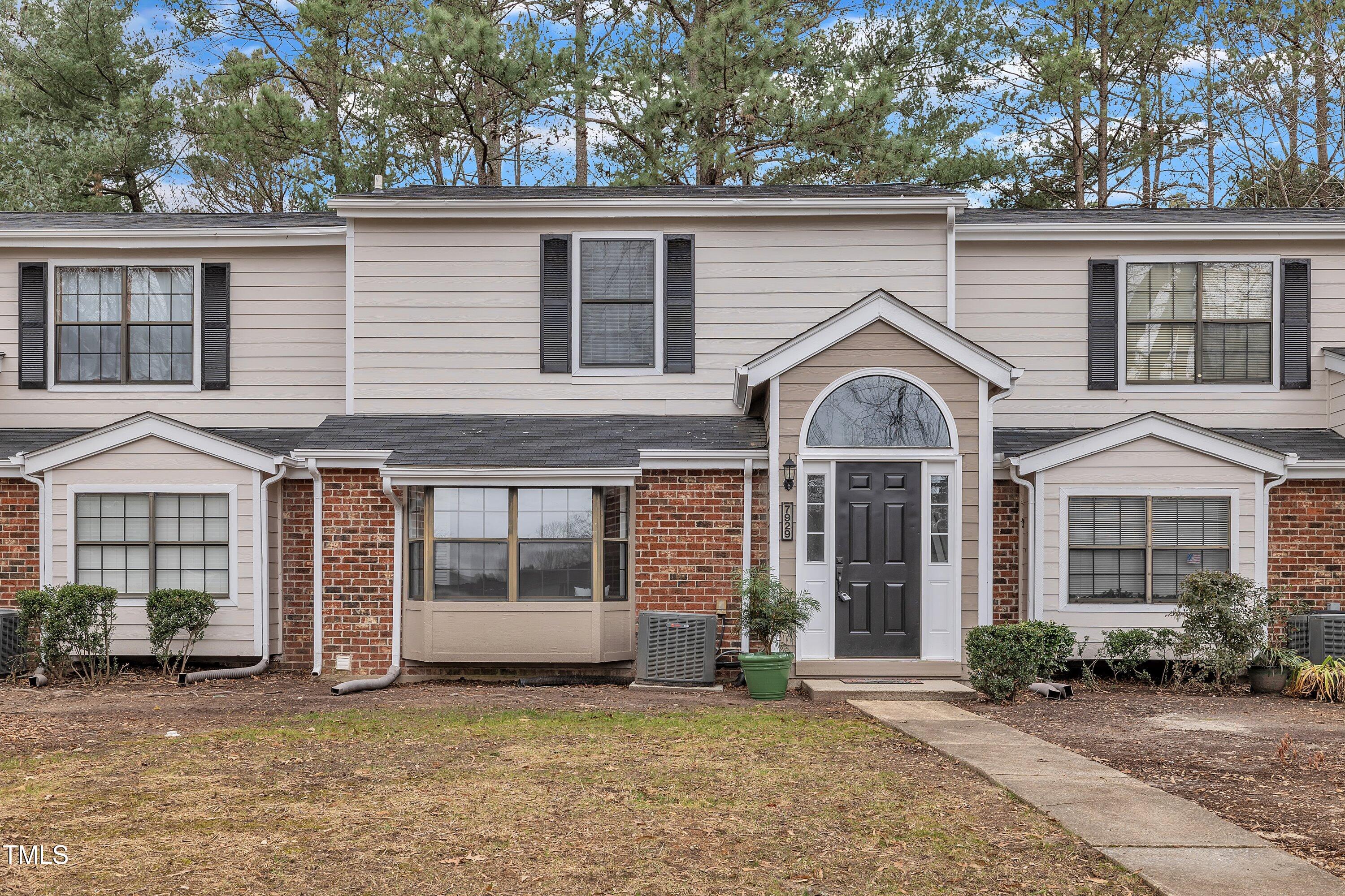 7929 Falcon Rest Circle Raleigh, NC 27615 - Photo 2 of 36 01-7929 Falcon Rest Cir-2