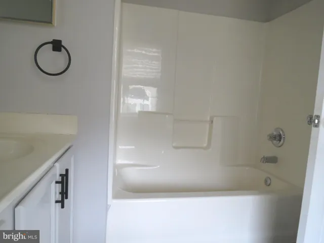 $2,775 | 16202 Ellipse Terrace, Unit 12, Bowie, MD 20716