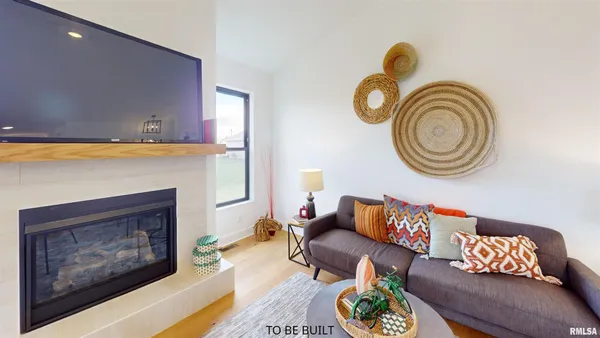 $392,990 | 5 South 5th Street, Eldridge, IA 52748