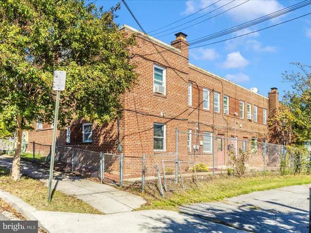 $450,000 | 825 48th Place Northeast, Washington, DC 20019