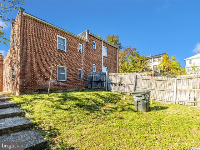 $450,000 | 825 48th Place Northeast, Washington, DC 20019