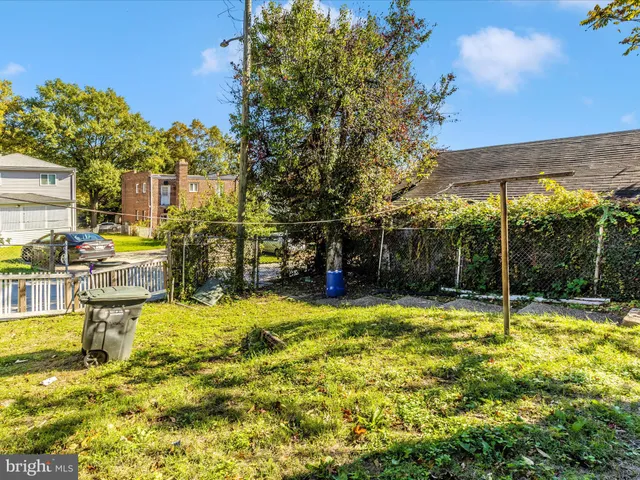 $450,000 | 825 48th Place Northeast, Washington, DC 20019