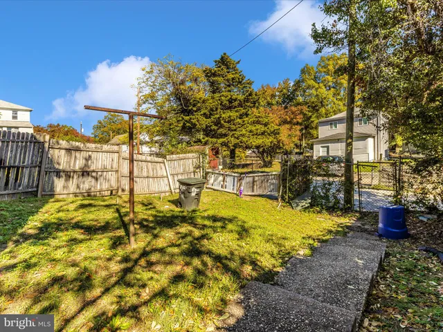 $450,000 | 825 48th Place Northeast, Washington, DC 20019