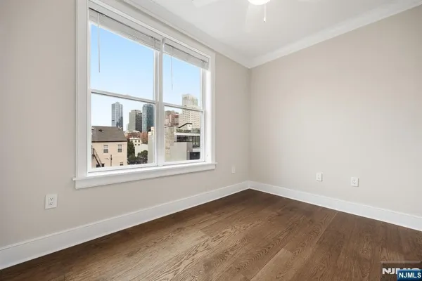 $4,400 | 28 Bright Street, Unit 306, Jersey City, NJ 07302