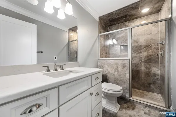 $4,400 | 28 Bright Street, Unit 306, Jersey City, NJ 07302