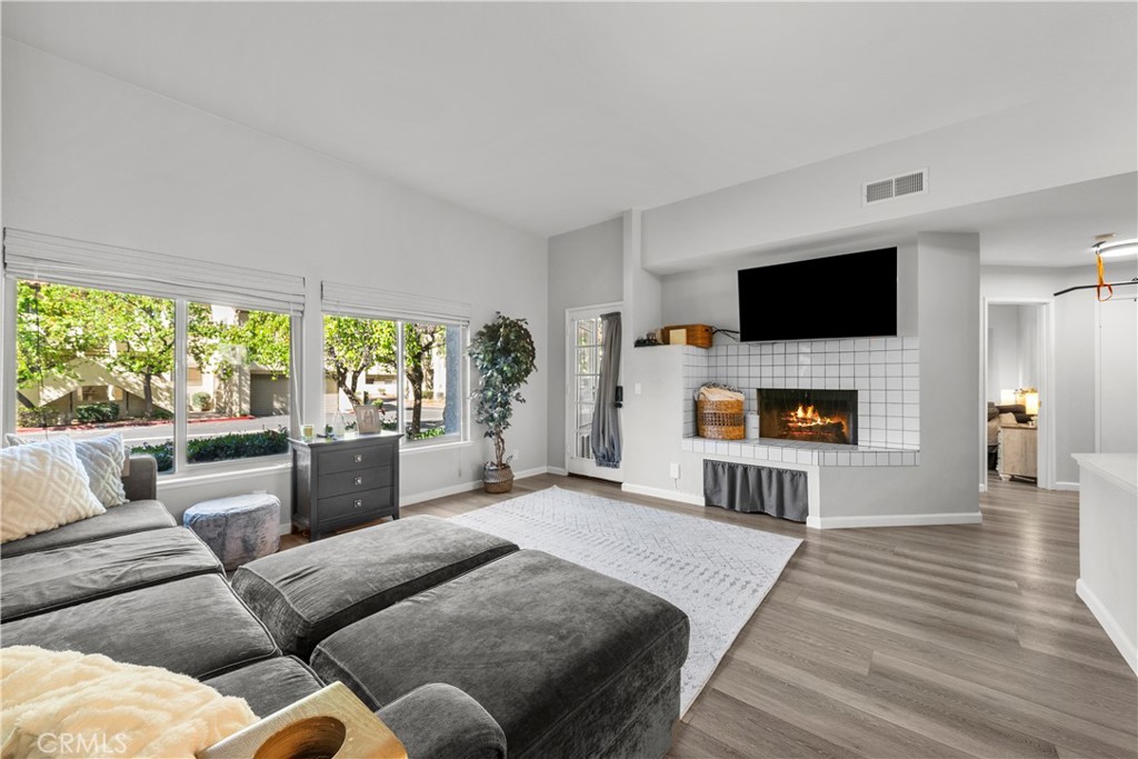 3264 Darby Street, Unit 142 Simi Valley, CA 93063 - Photo 13 of 43