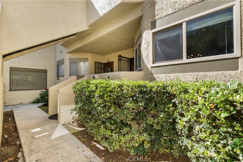 3264 Darby Street, Unit 142 Simi Valley, CA 93063 - Photo 27 of 43