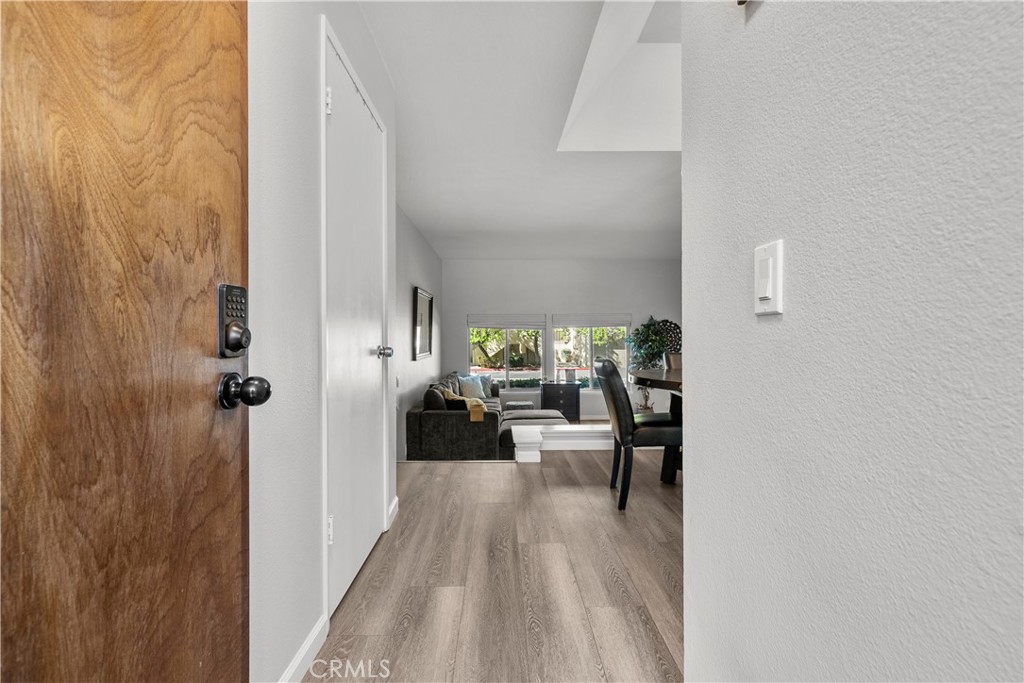 3264 Darby Street, Unit 142 Simi Valley, CA 93063 - Photo 4 of 43