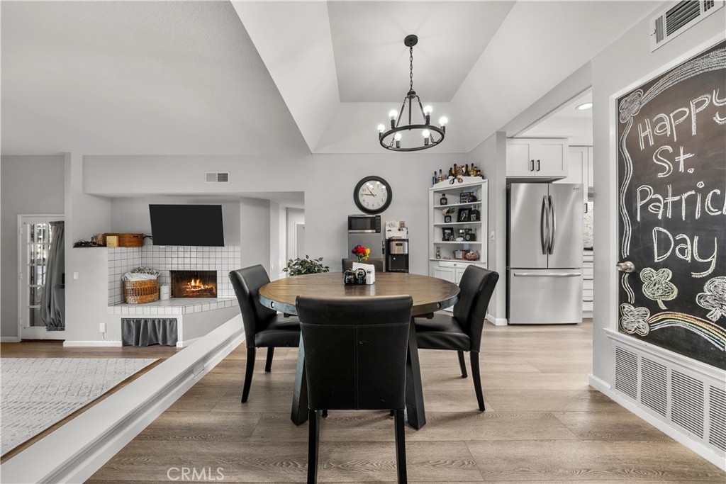 3264 Darby Street, Unit 142 Simi Valley, CA 93063 - Photo 5 of 43