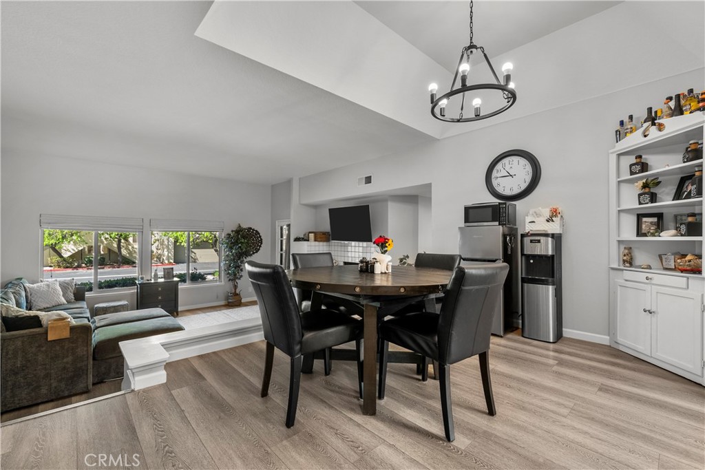 3264 Darby Street, Unit 142 Simi Valley, CA 93063 - Photo 6 of 43