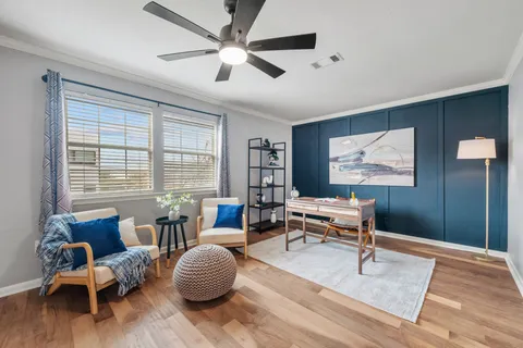 $700,000 | 2001 East 8th Street, Austin, TX 78702