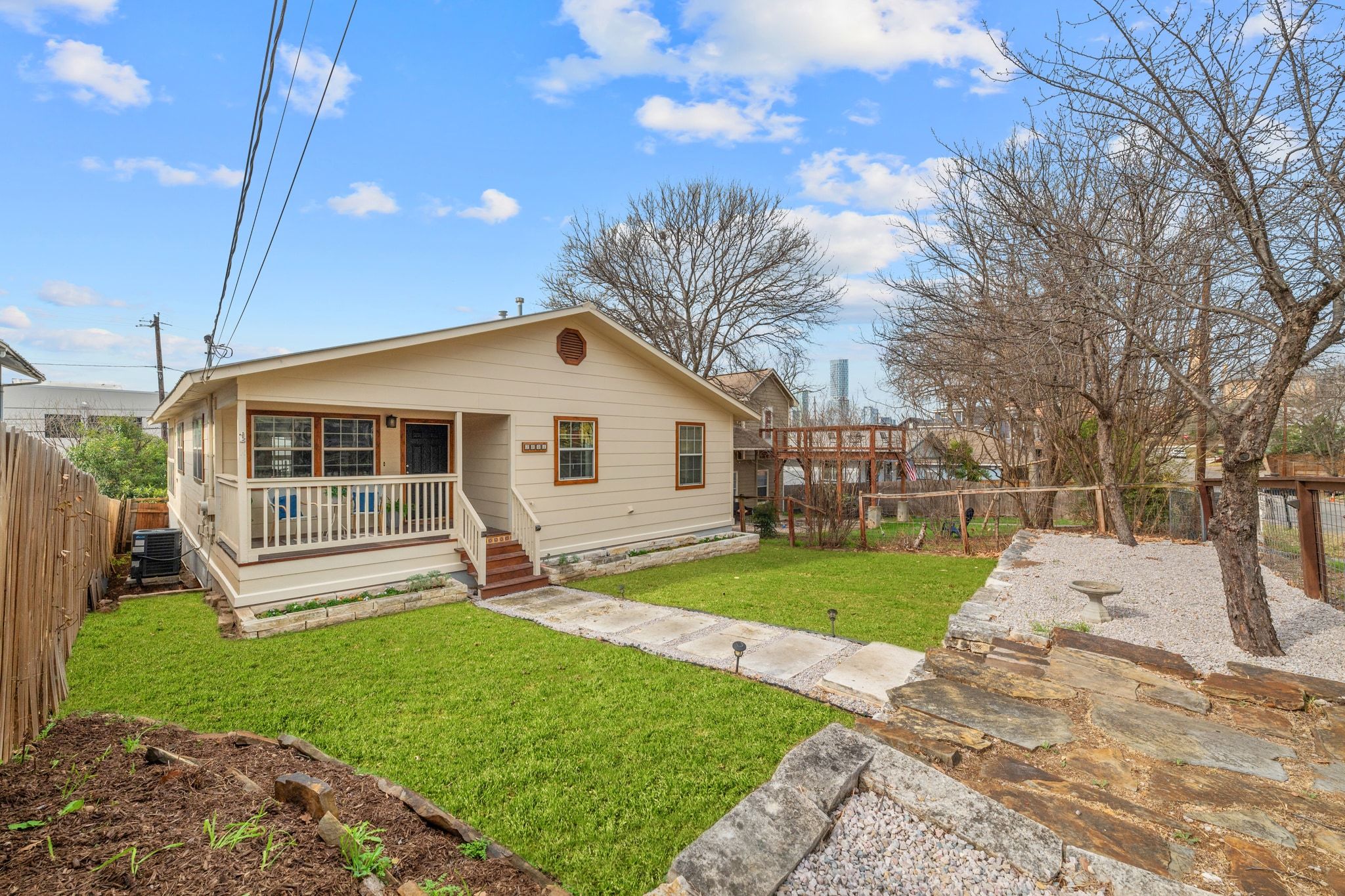 2001 East 8th Street Austin, TX 78702 - Photo 2 of 32