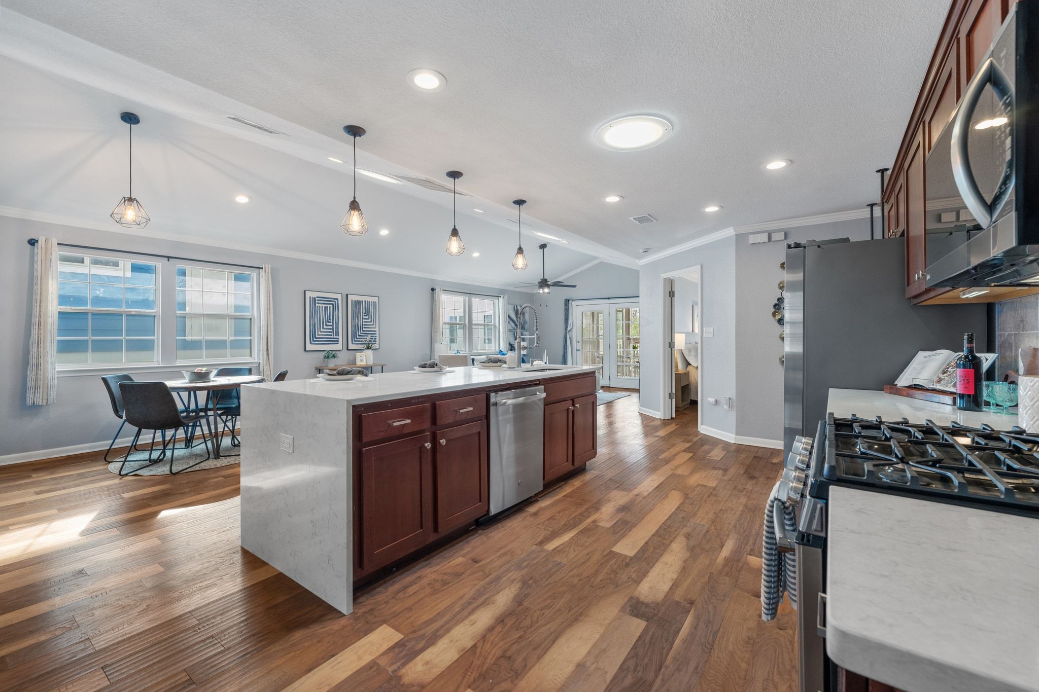 2001 East 8th Street Austin, TX 78702 - Photo 6 of 32