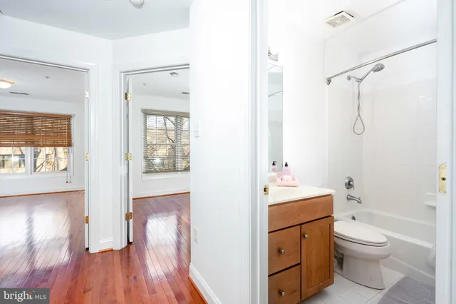 $4,300 | 12019 Montrose Park Place, North Bethesda, MD 20852