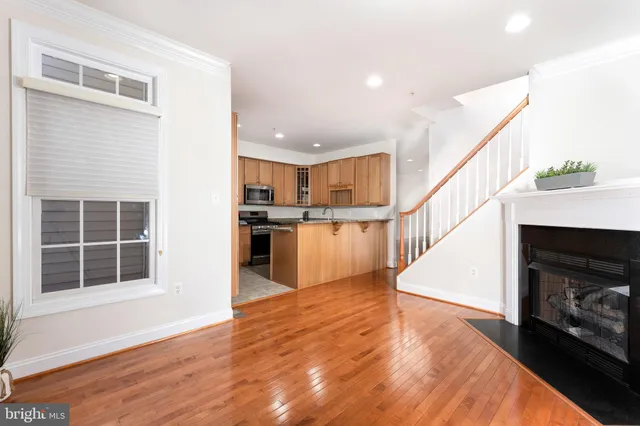 $4,300 | 12019 Montrose Park Place, North Bethesda, MD 20852