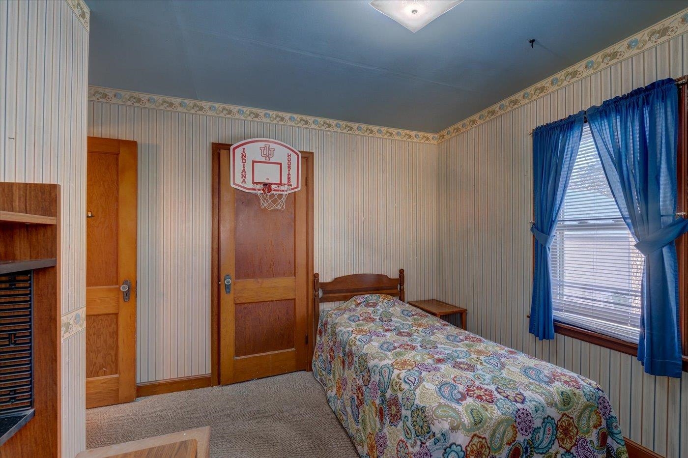 505 North Cleveland Street Poynette, WI 53955 - Photo 23 of 34