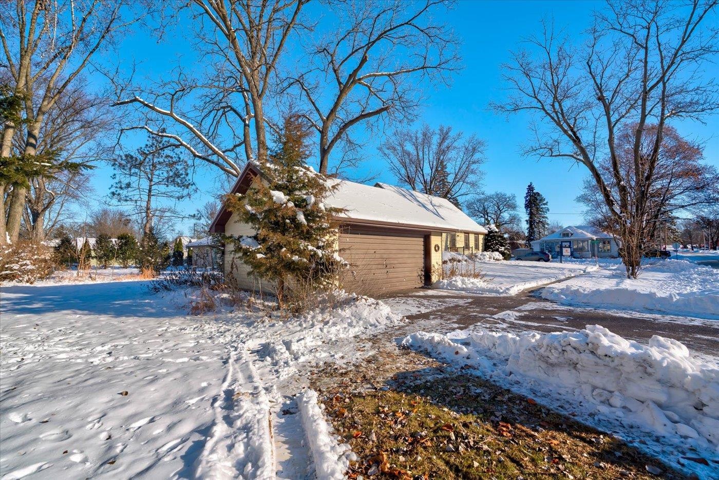 505 North Cleveland Street Poynette, WI 53955 - Photo 31 of 34