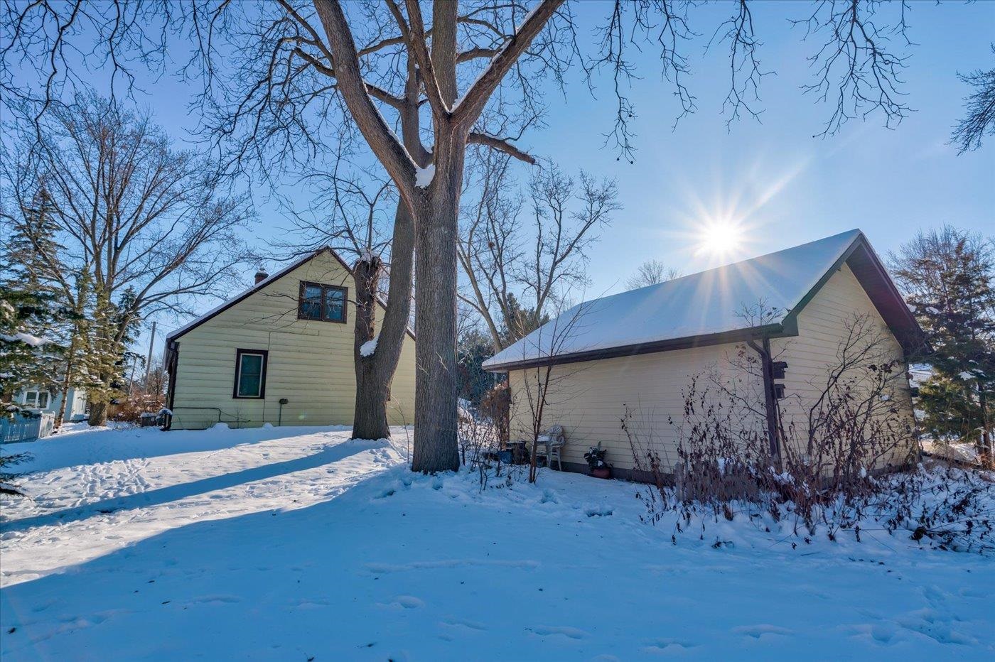 505 North Cleveland Street Poynette, WI 53955 - Photo 32 of 34