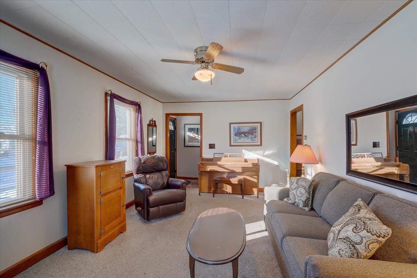 505 North Cleveland Street Poynette, WI 53955 - Photo 7 of 34