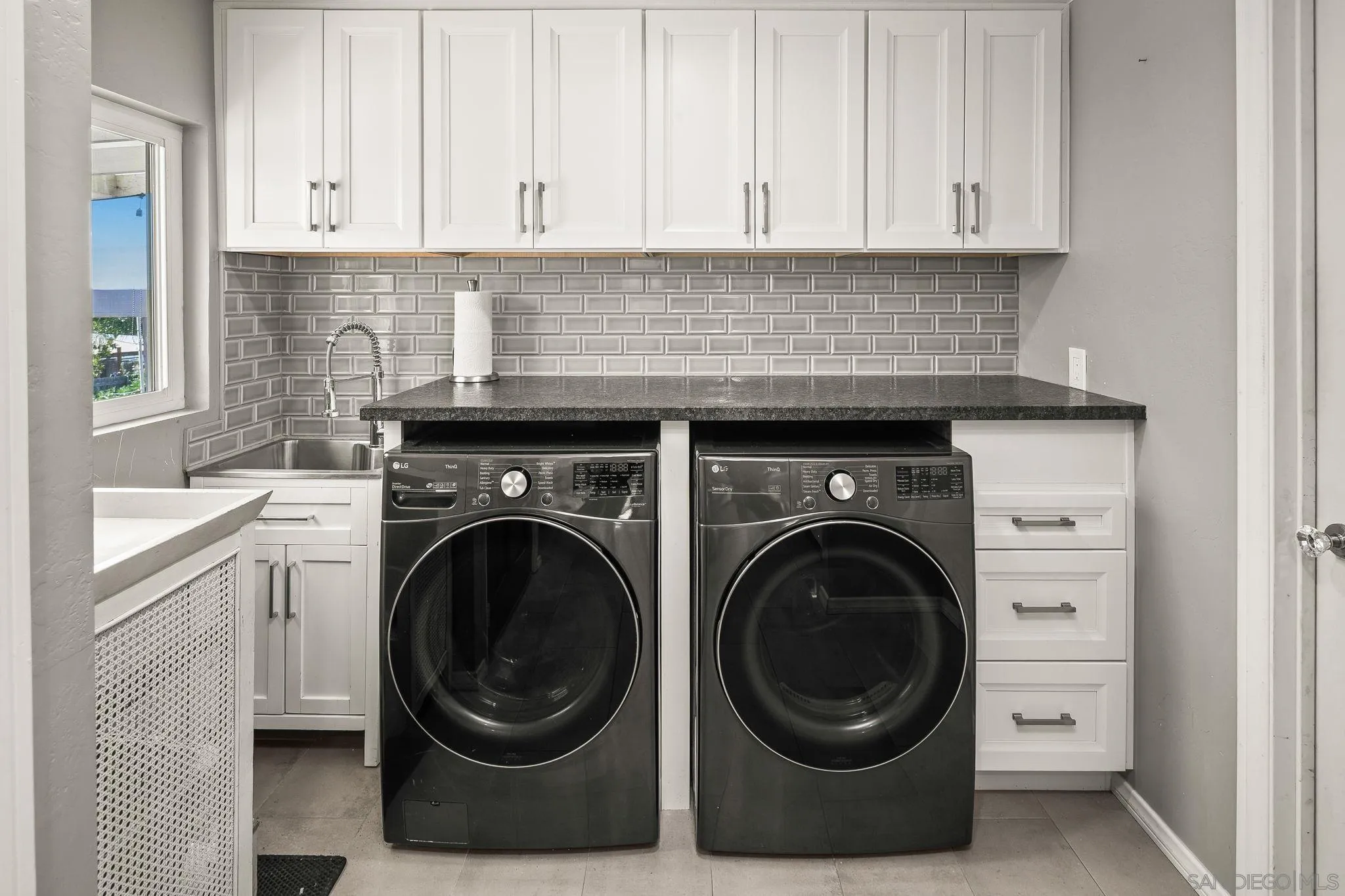 9219 Brookside Circle Spring Valley, CA 91977 - Photo 26 of 63